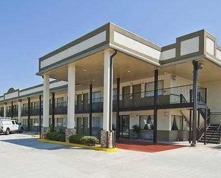 Days Inn By Wyndham Gonzales Buitenkant foto