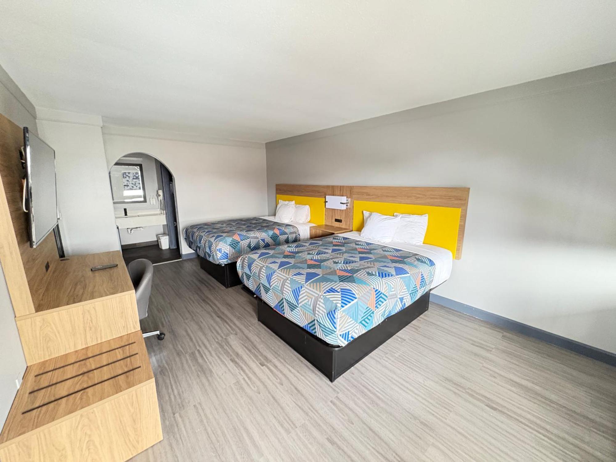 Days Inn By Wyndham Gonzales Buitenkant foto